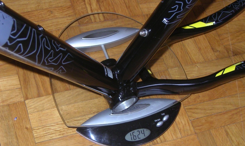 Décathlon 8xc 2007 : 1624gr